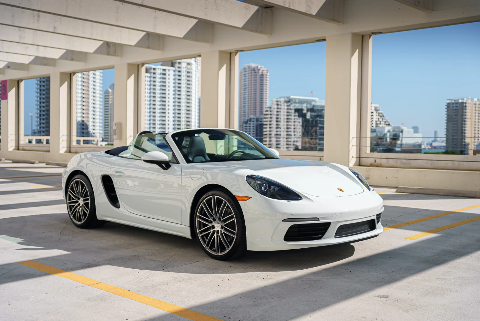 Porsche 718 Boxster - Image 1